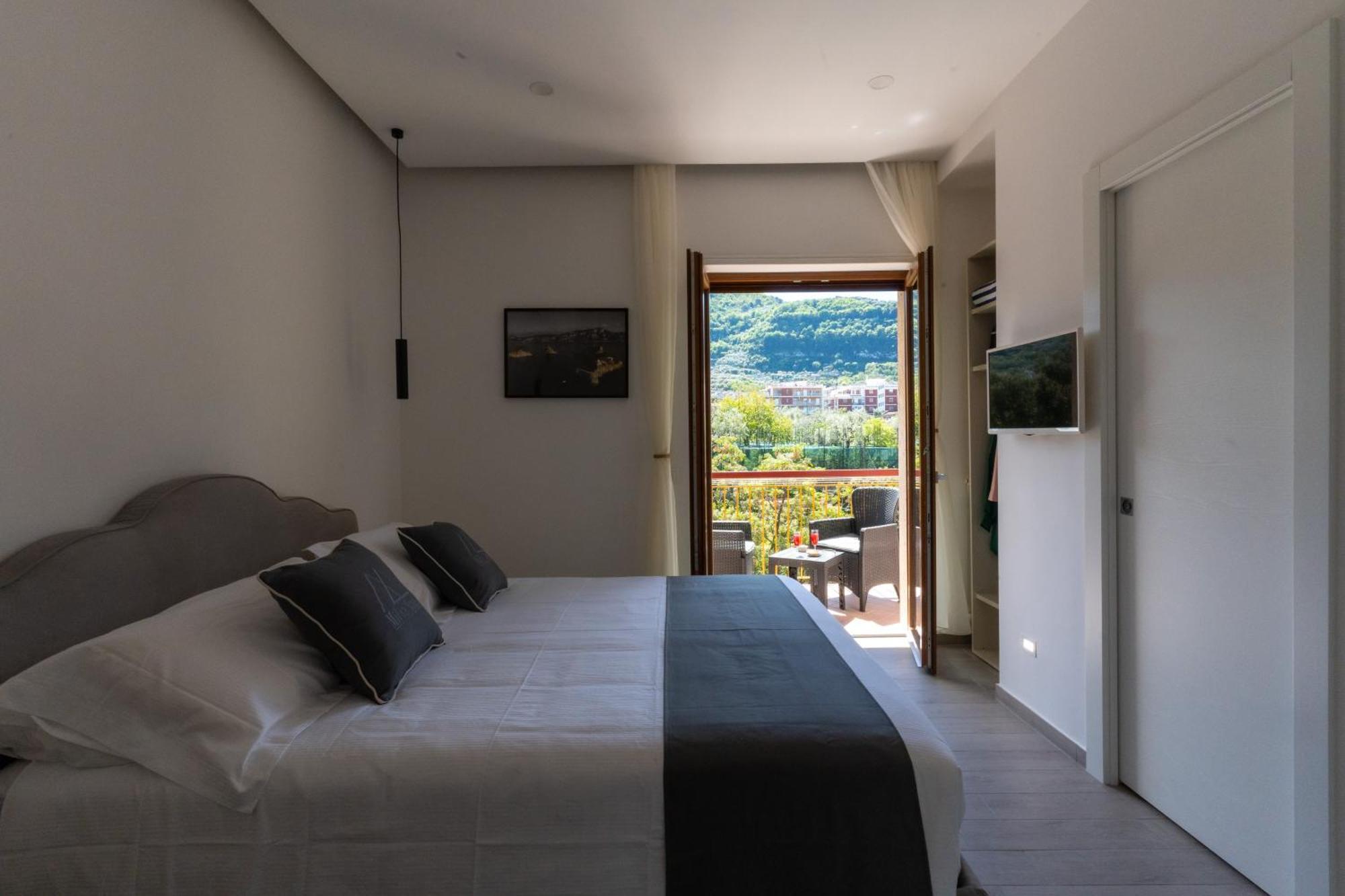 Mifra Suites ソレント エクステリア 写真