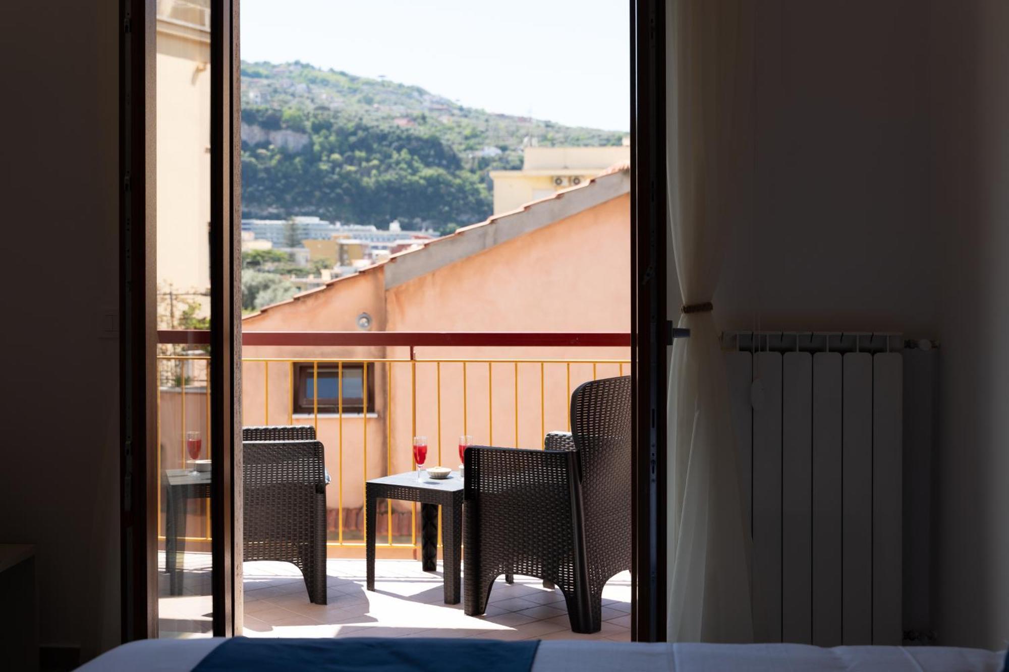 Mifra Suites ソレント エクステリア 写真